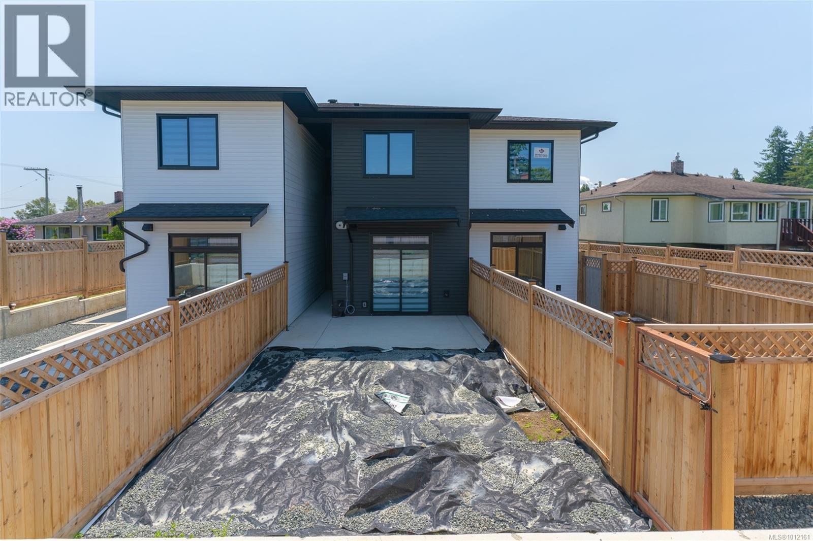 Photo 23 of 102 608 Sandy Crt, Nanaimo BC