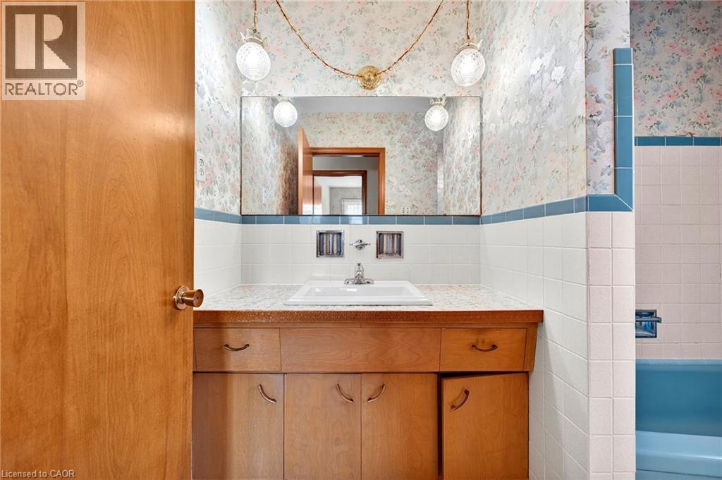 Photo 6 of 171 Bendamere Avenue, Hamilton ON