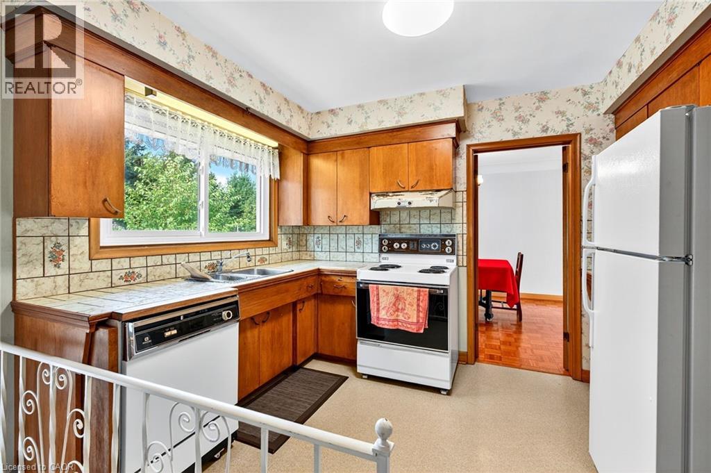 Photo 24 of 171 Bendamere Avenue, Hamilton ON