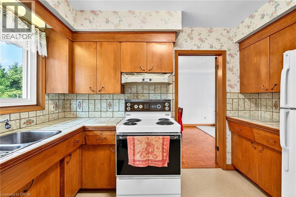 Photo 31 of 171 Bendamere Avenue, Hamilton ON