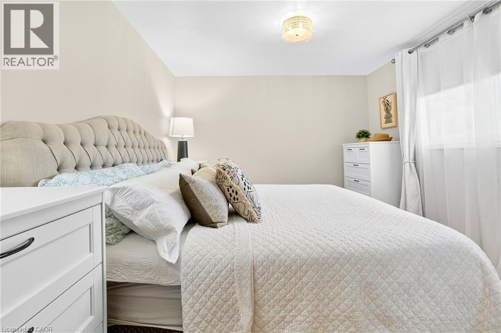 Photo 16 of 198 San Pedro Drive, Hamilton ON