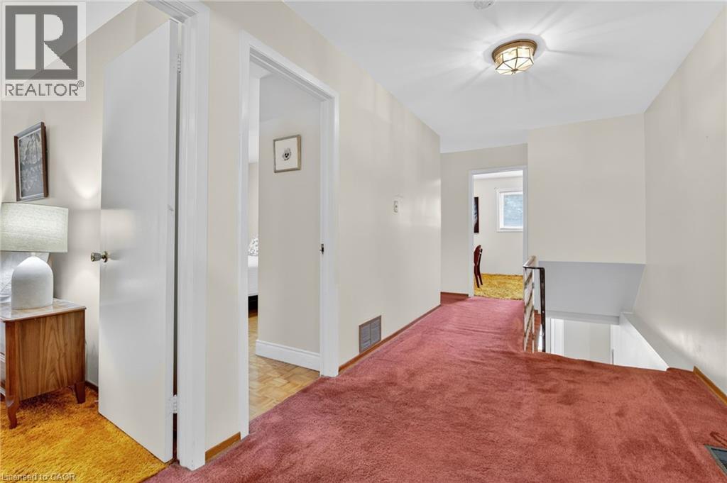 Photo 24 of 3084 Parkgate Crescent, Burlington ON