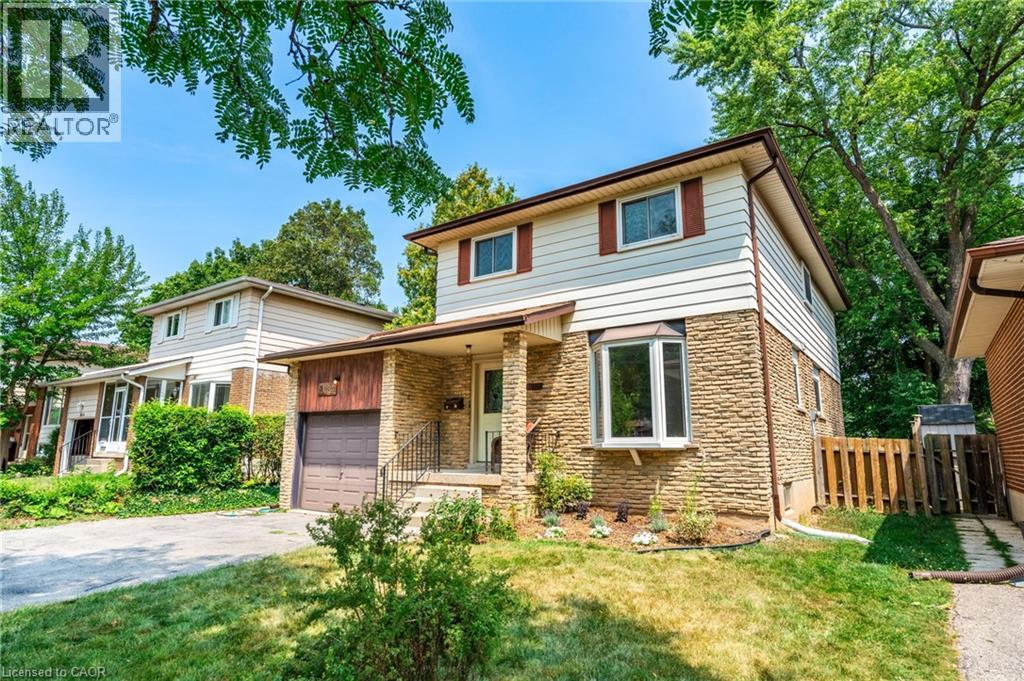 Photo 3 of 3084 Parkgate Crescent, Burlington ON