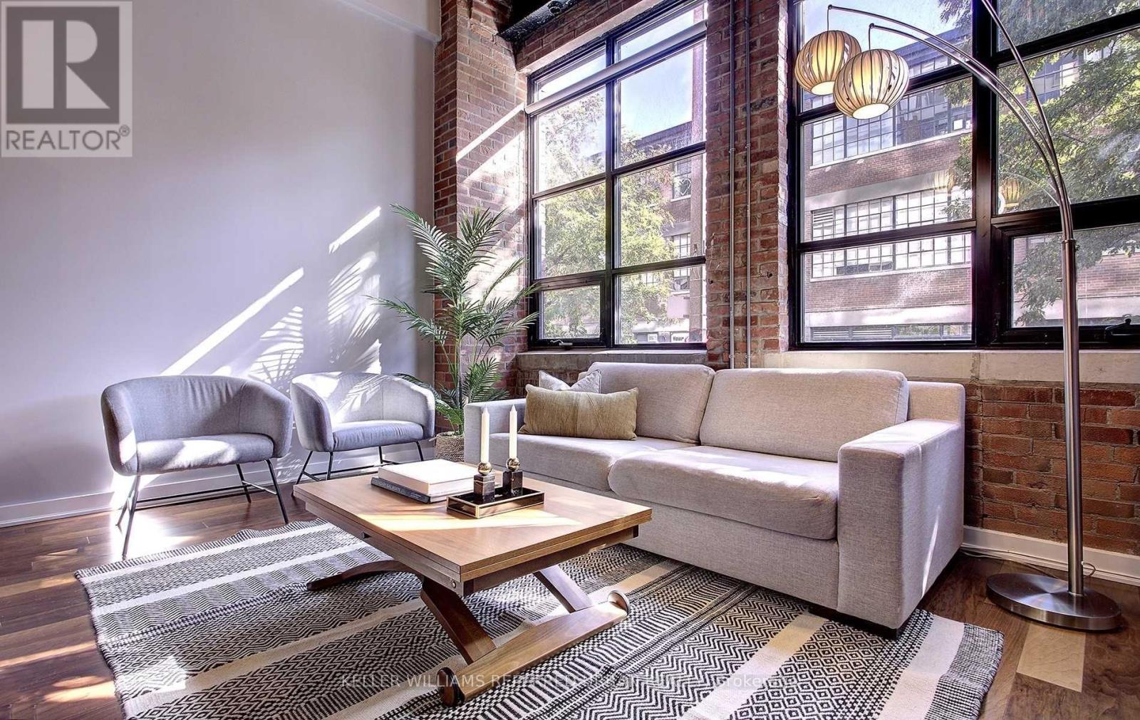 Photo 14 of 112 43 Hanna Avenue, Toronto ON