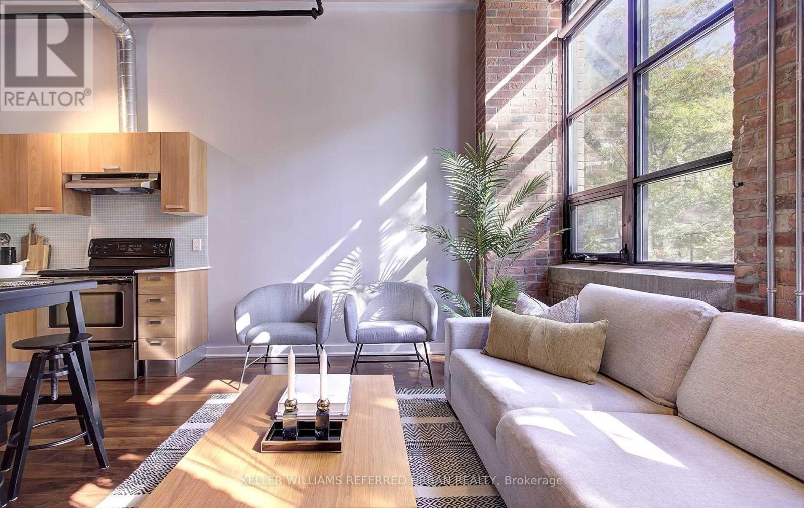 Photo 21 of 112 43 Hanna Avenue, Toronto ON