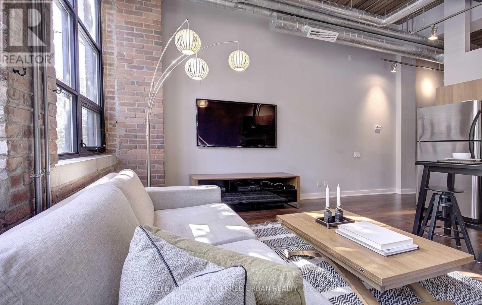 Photo 9 of 112 43 Hanna Avenue, Toronto ON