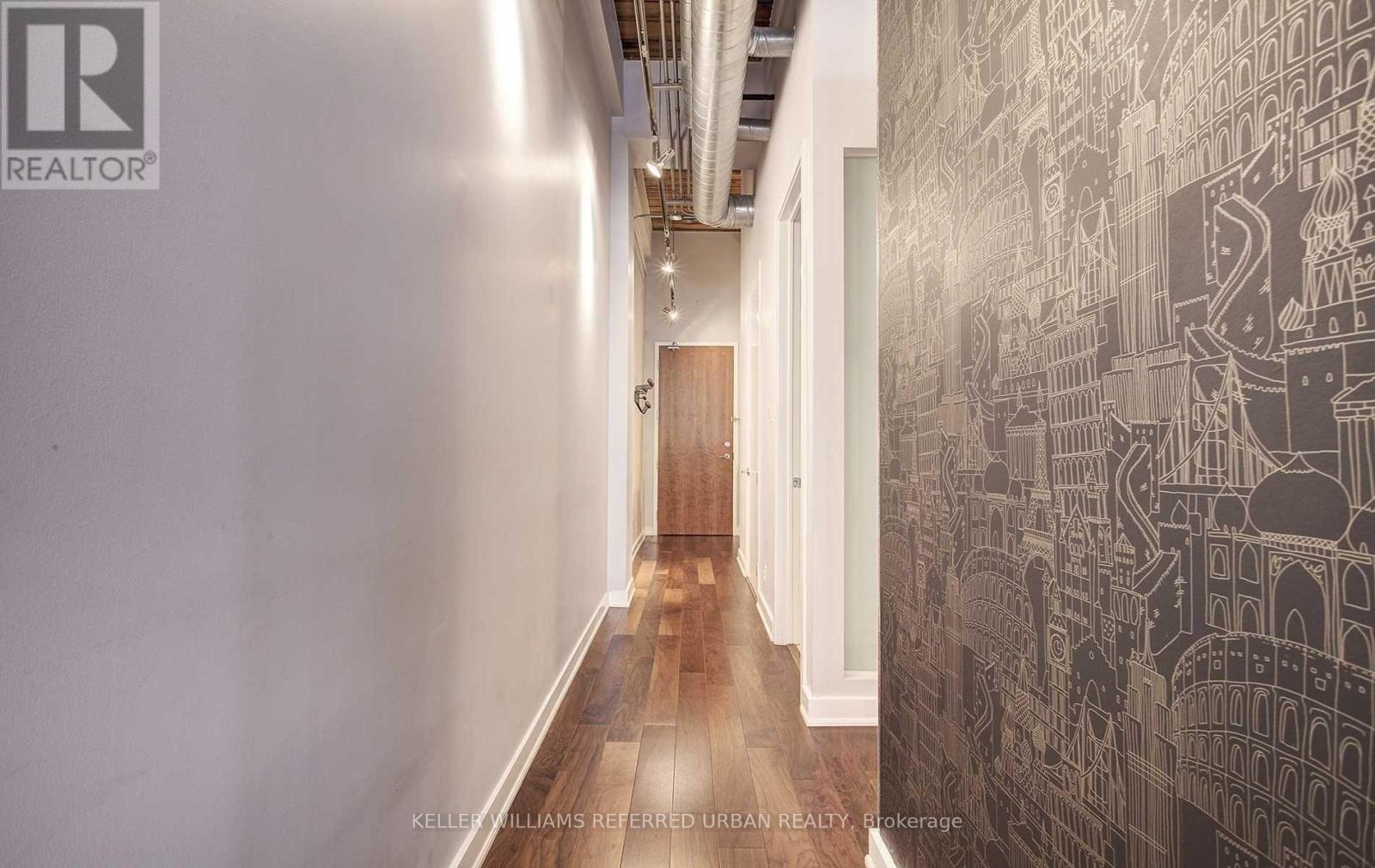 Photo 13 of 112 43 Hanna Avenue, Toronto ON