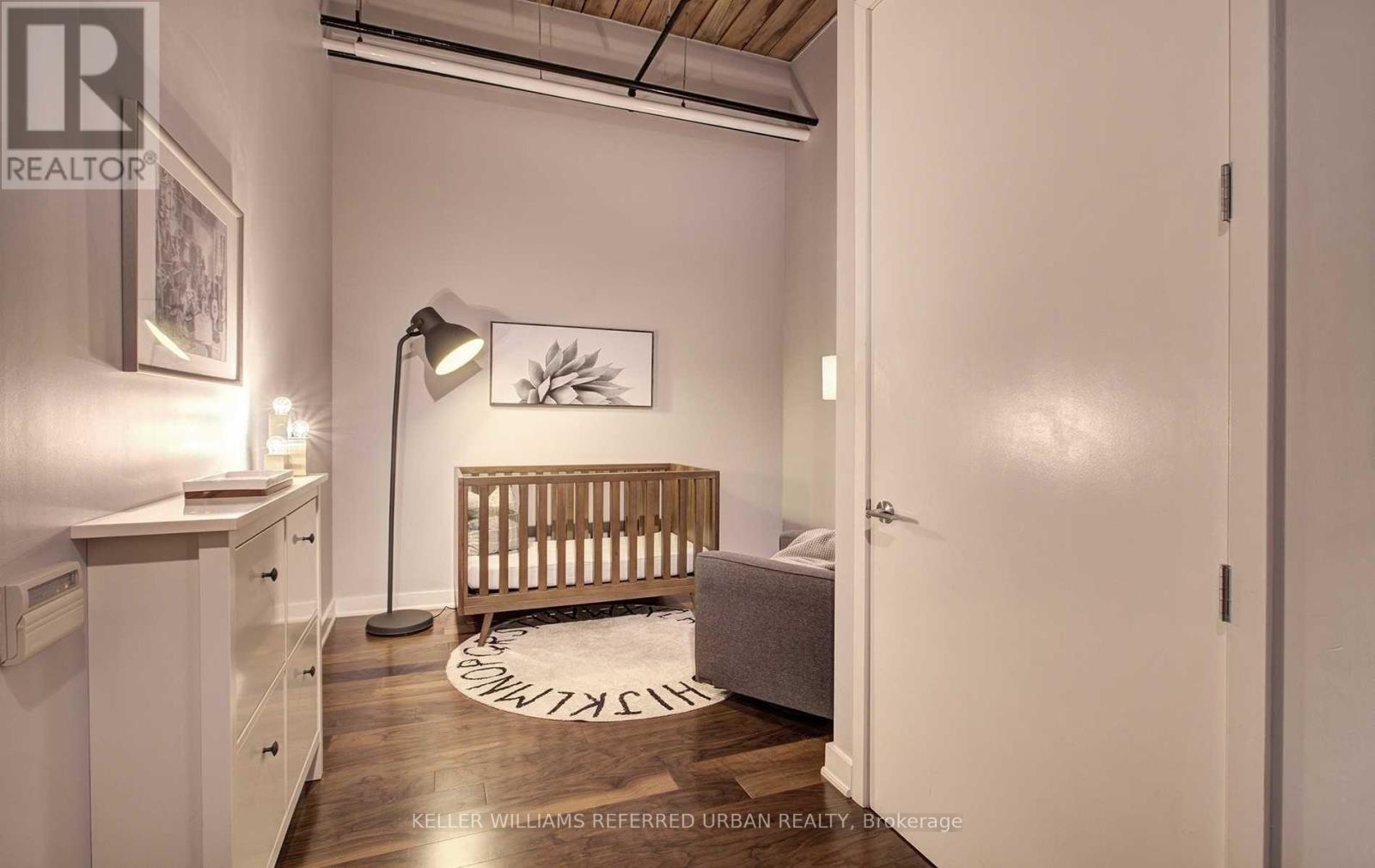 Photo 18 of 112 43 Hanna Avenue, Toronto ON