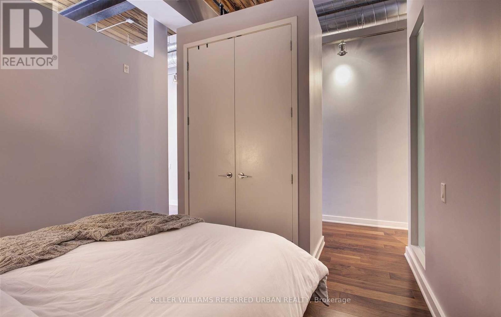 Photo 4 of 112 43 Hanna Avenue, Toronto ON