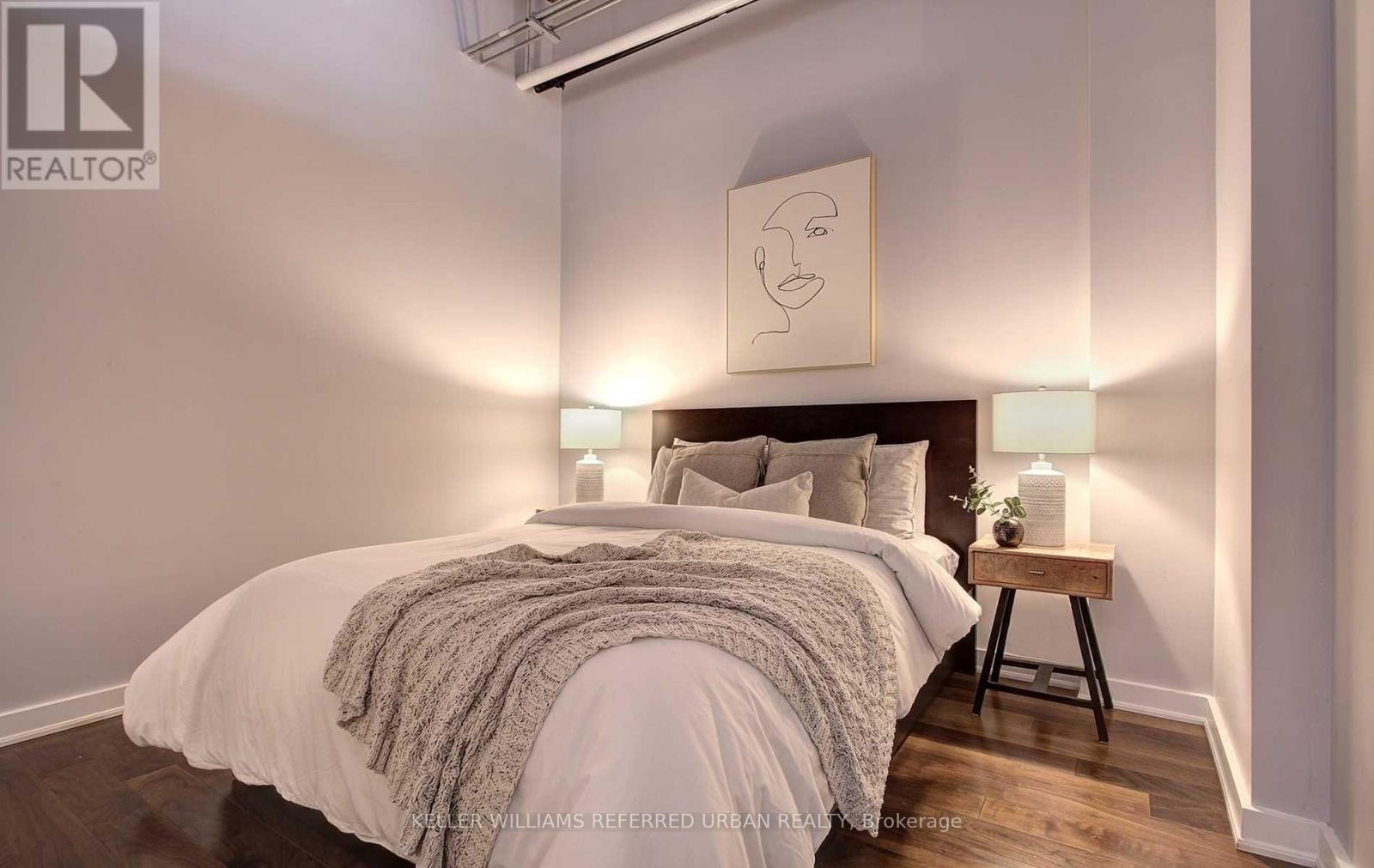 Photo 17 of 112 43 Hanna Avenue, Toronto ON