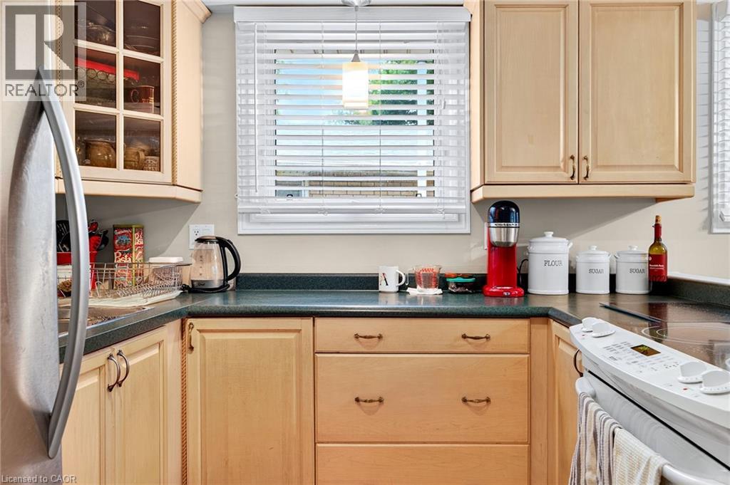 Photo 11 of 593 Braemore Road, Burlington ON