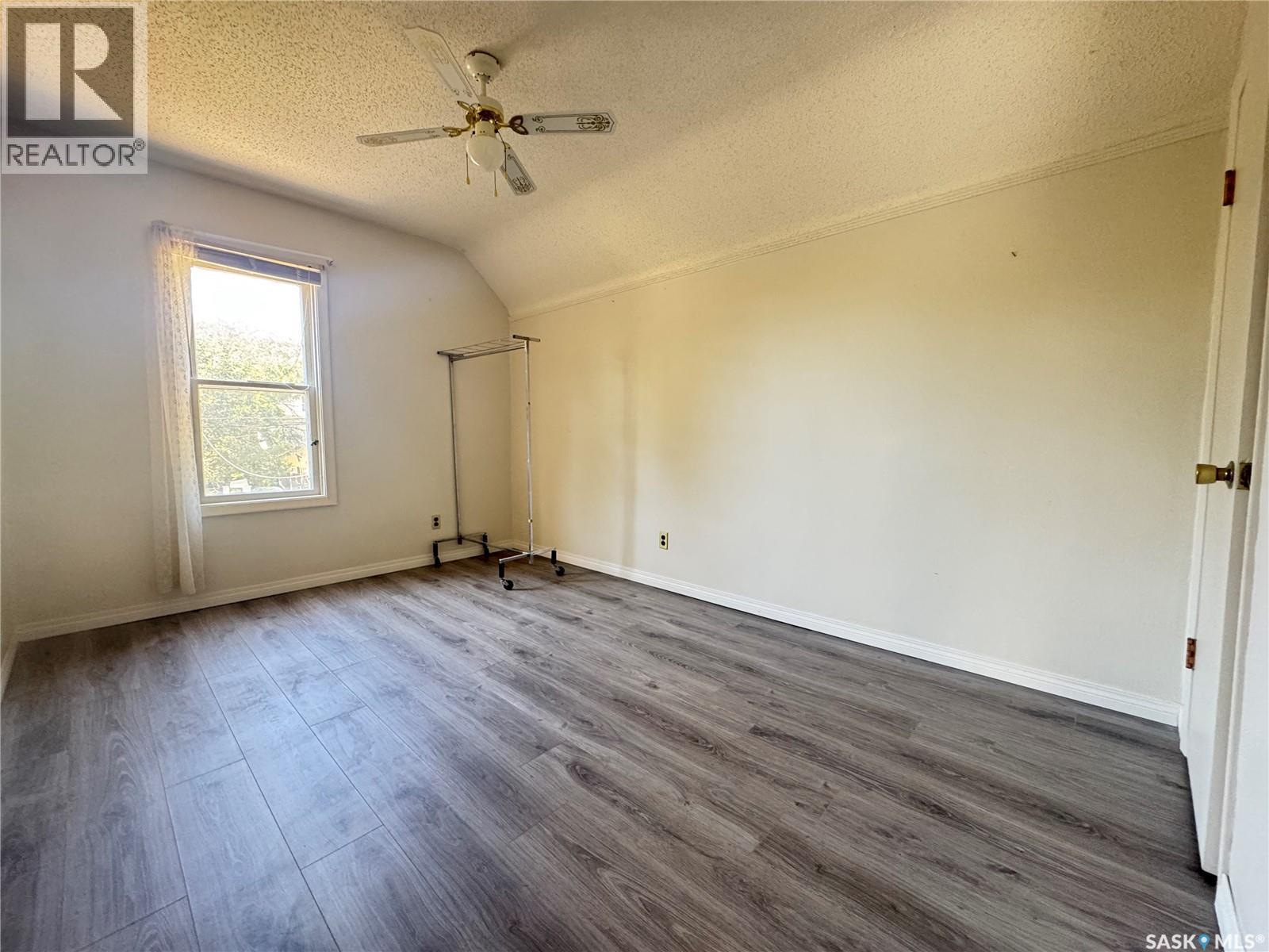 Photo 13 of 1328 Retallack Street, Regina SK