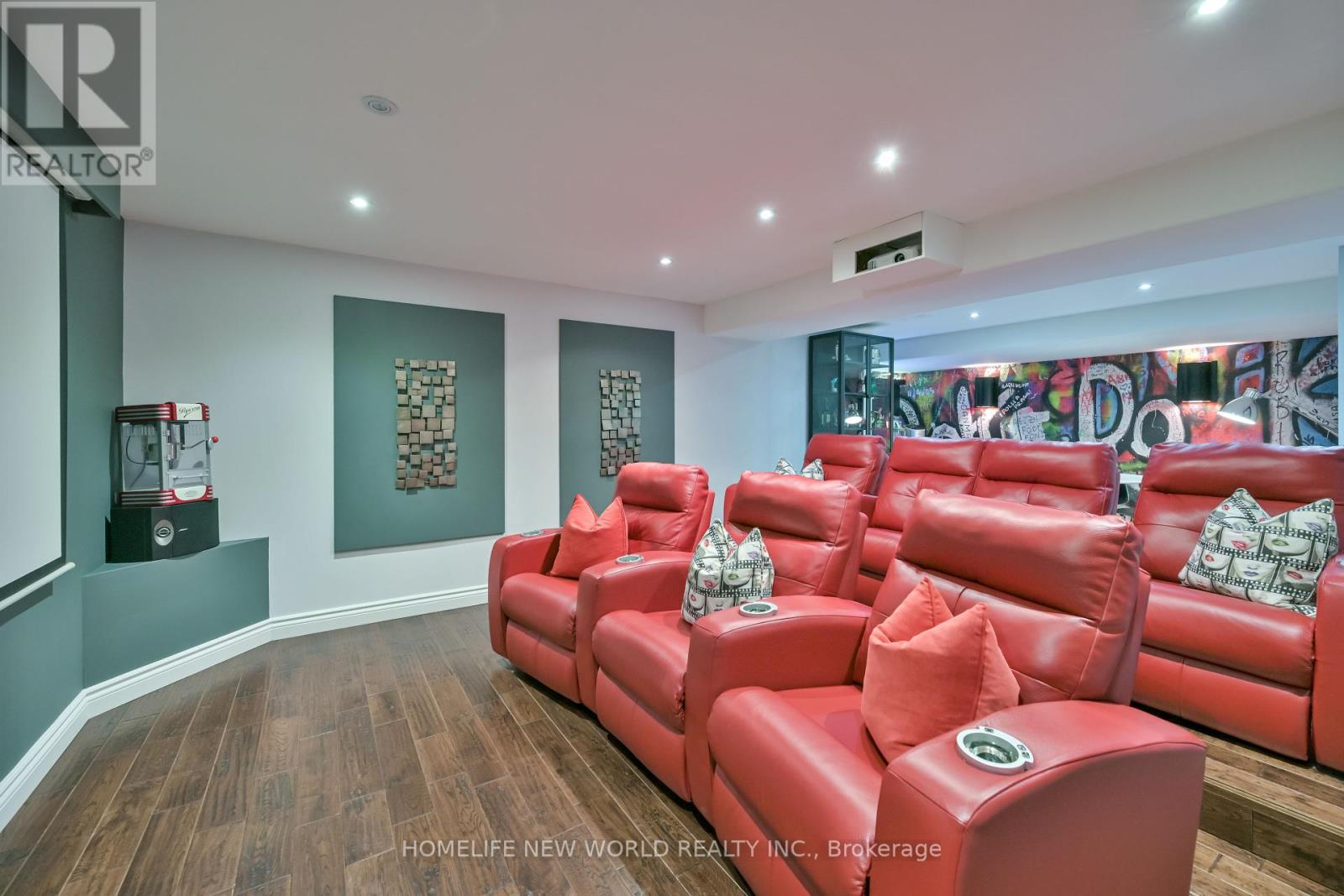 Photo 21 of 46 El Dorado Street, Richmond Hill ON
