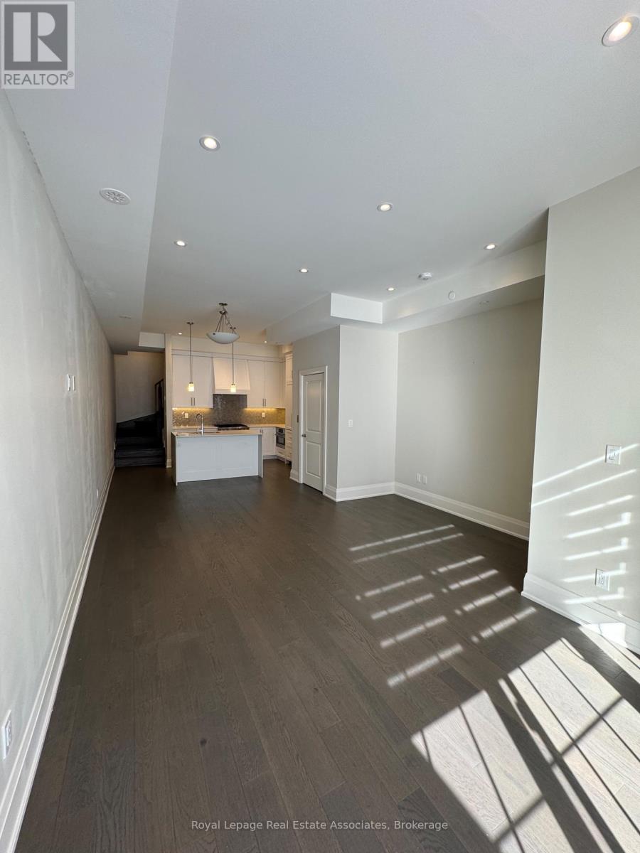 Photo 13 of 10 95 Brookfield Road, Oakville ON