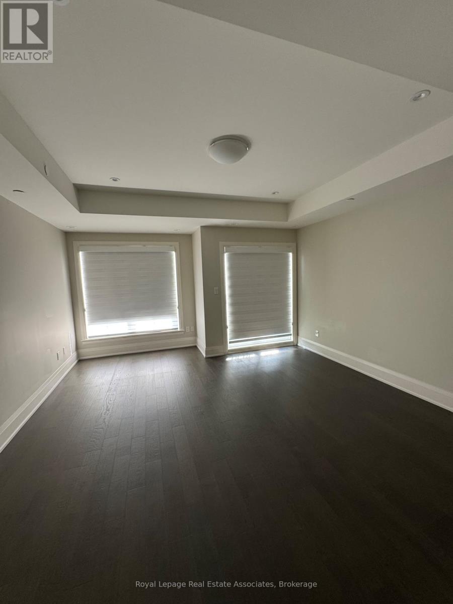 Photo 11 of 10 95 Brookfield Road, Oakville ON