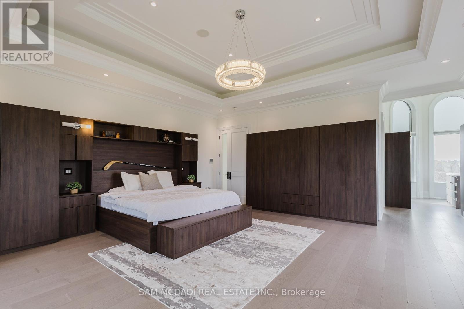 Photo 16 of 4 Saint Lukes Court, Brampton ON