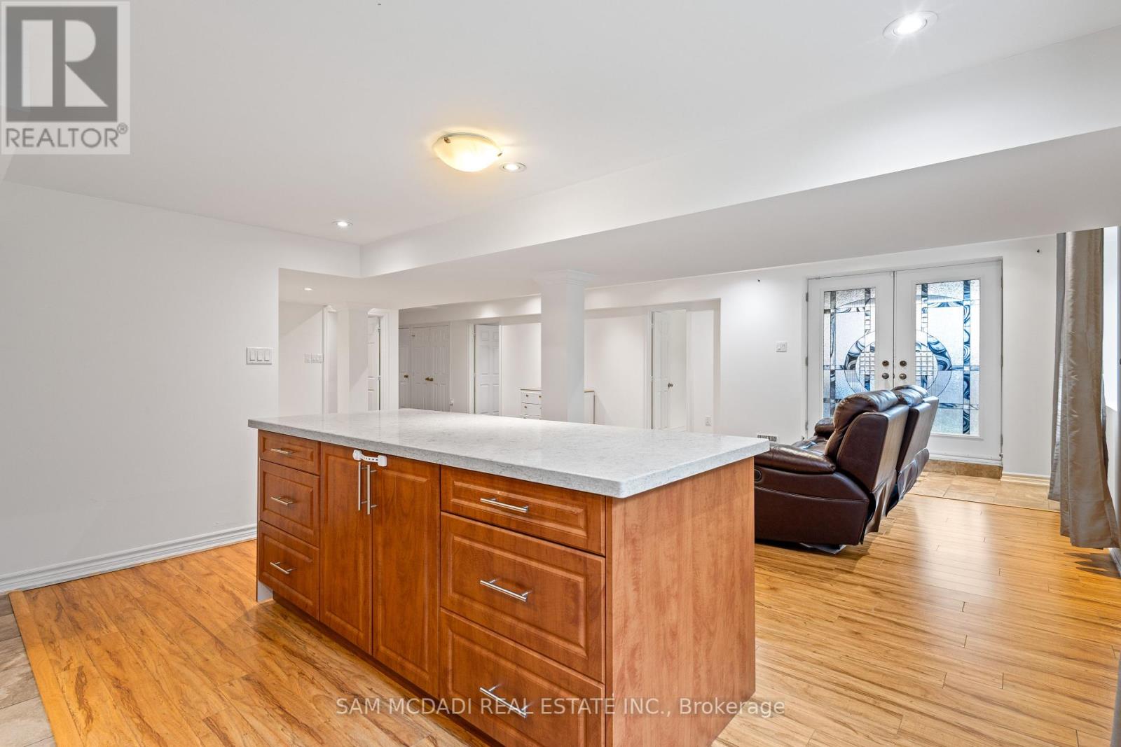 Photo 19 of 2492 Erin Centre Boulevard, Mississauga ON