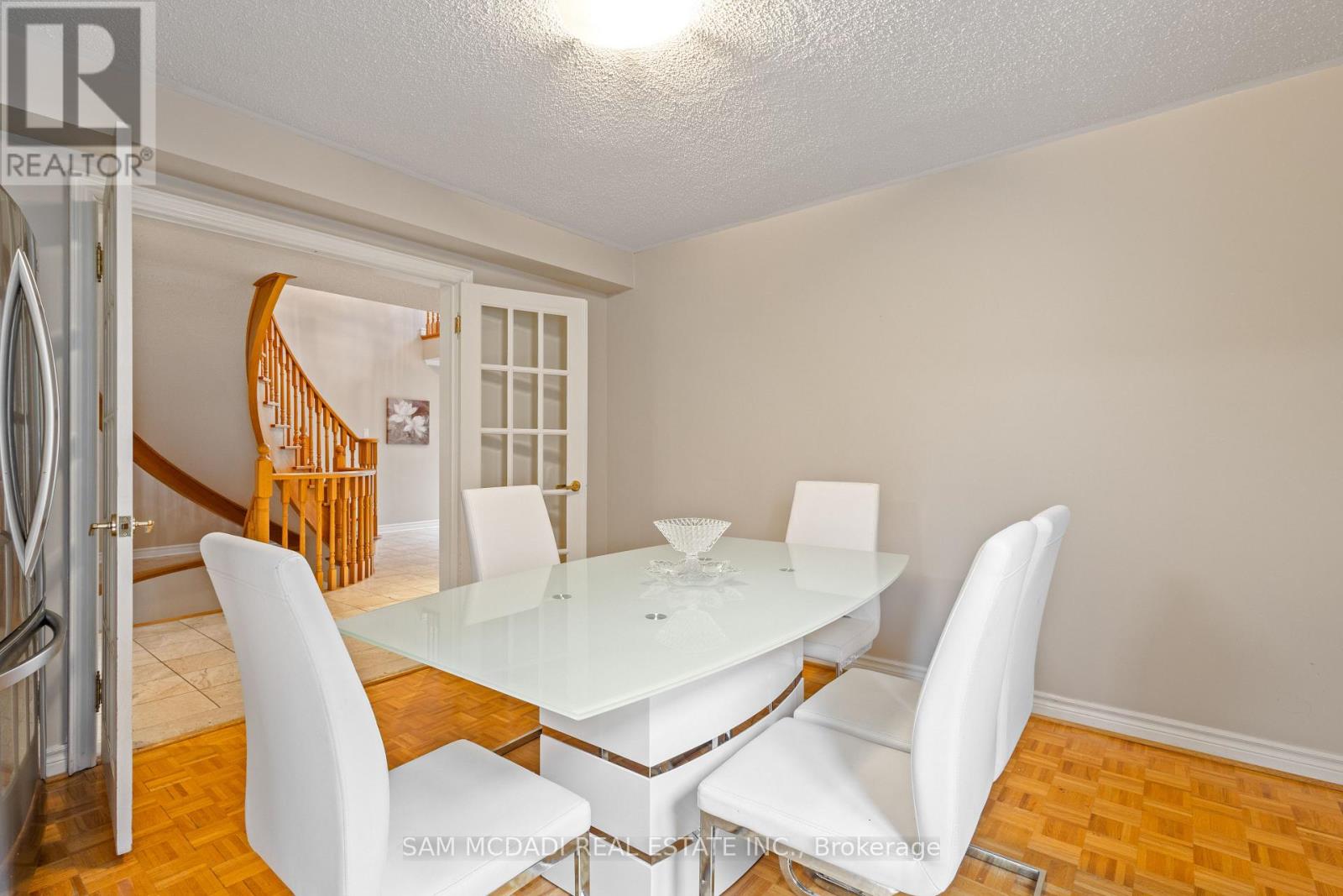 Photo 26 of 2492 Erin Centre Boulevard, Mississauga ON