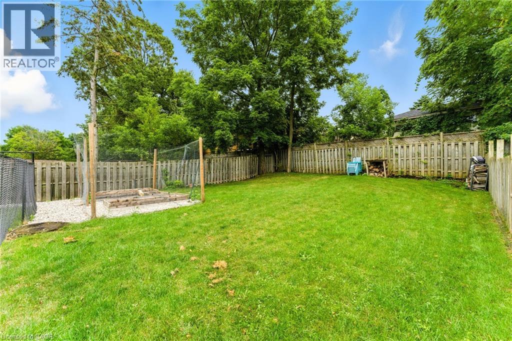 Photo 26 of 331 Clyde Road, Cambridge ON