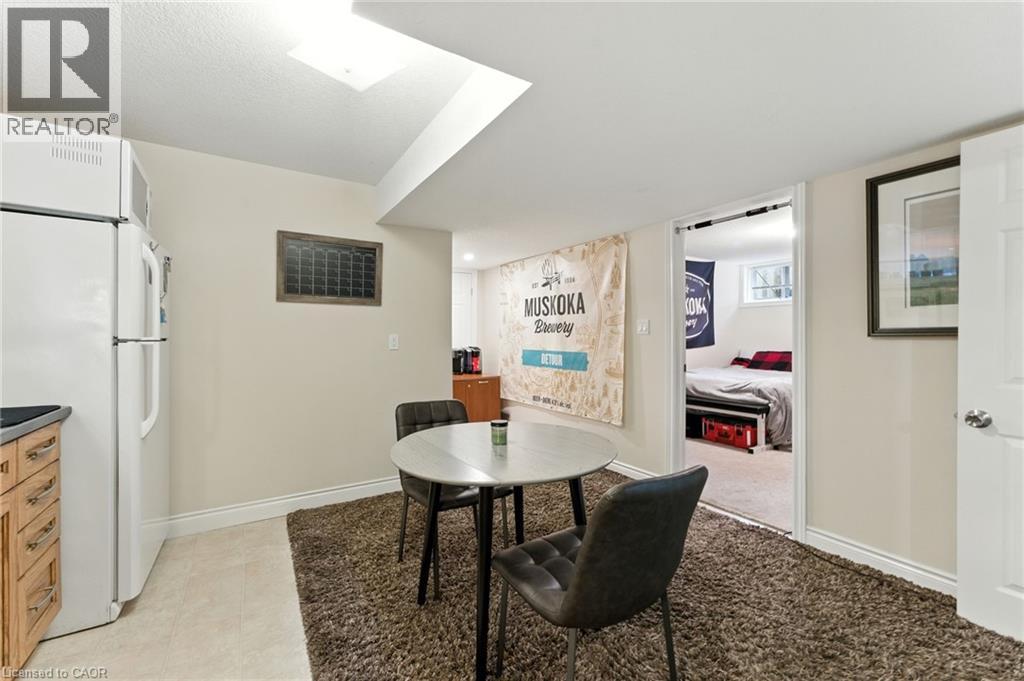 Photo 20 of 331 Clyde Road, Cambridge ON