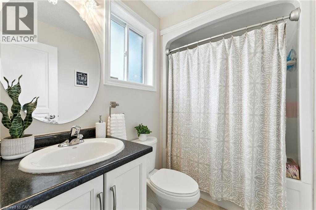 Photo 19 of 331 Clyde Road, Cambridge ON