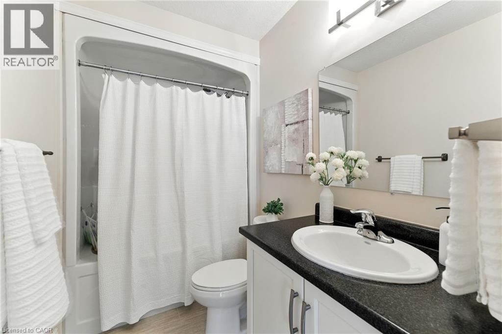 Photo 18 of 331 Clyde Road, Cambridge ON