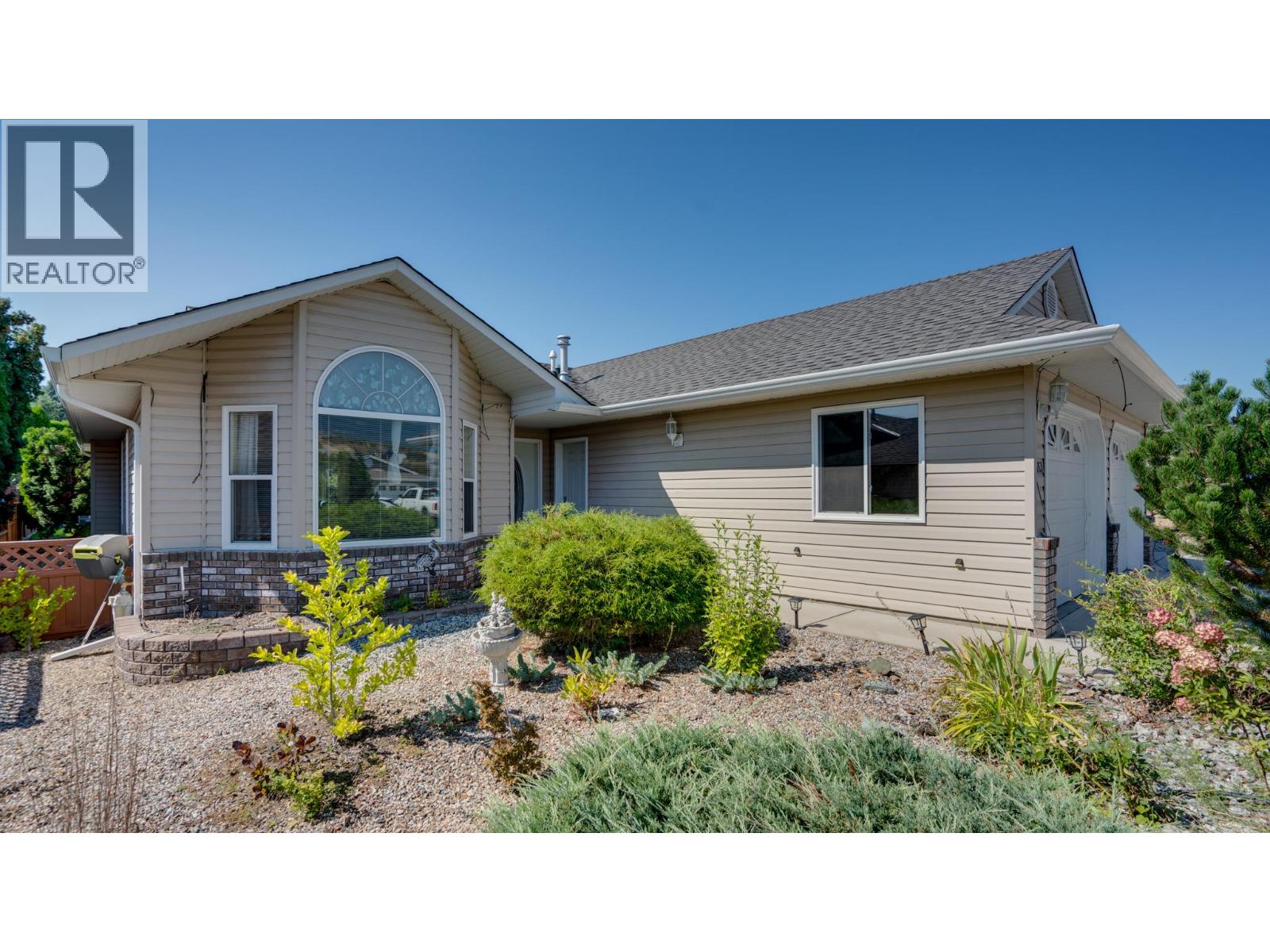 Photo 30 of 653 6th Street, Vernon BC