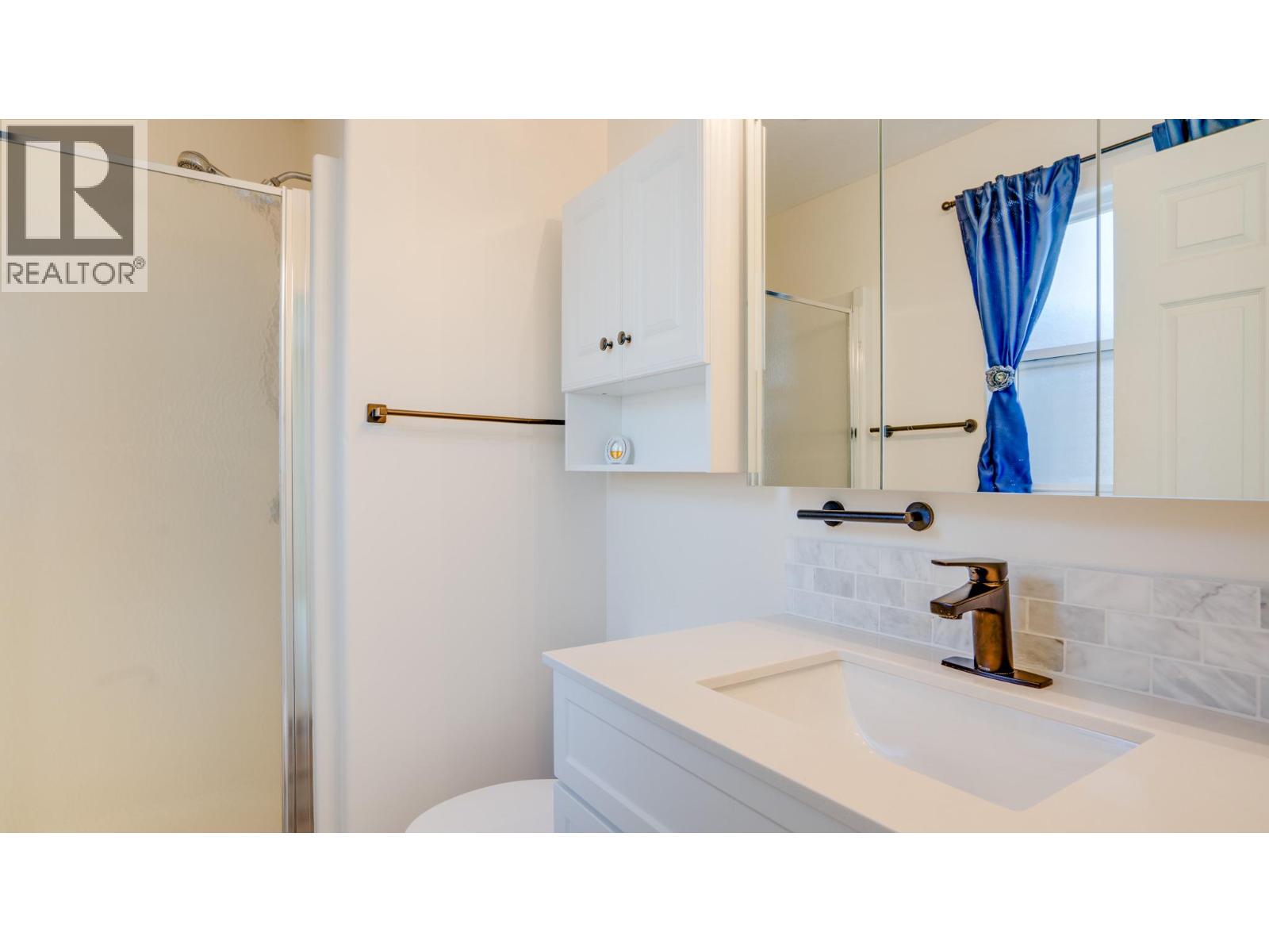 Photo 19 of 653 6th Street, Vernon BC