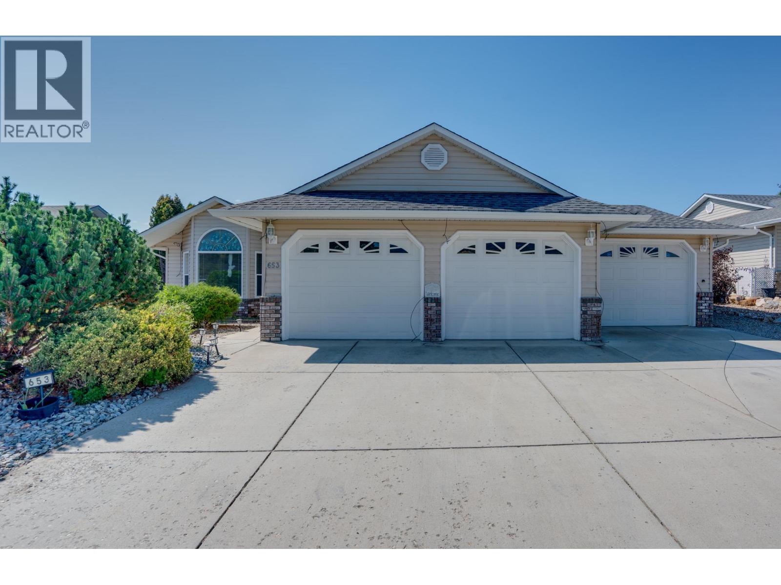 Photo 1 of 653 6th Street, Vernon BC