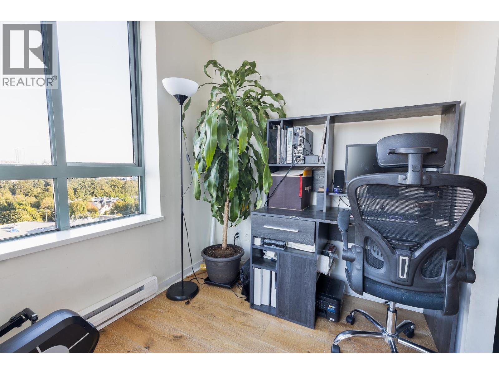 Photo 18 of 1401 6659 Southoaks Crescent, Burnaby BC
