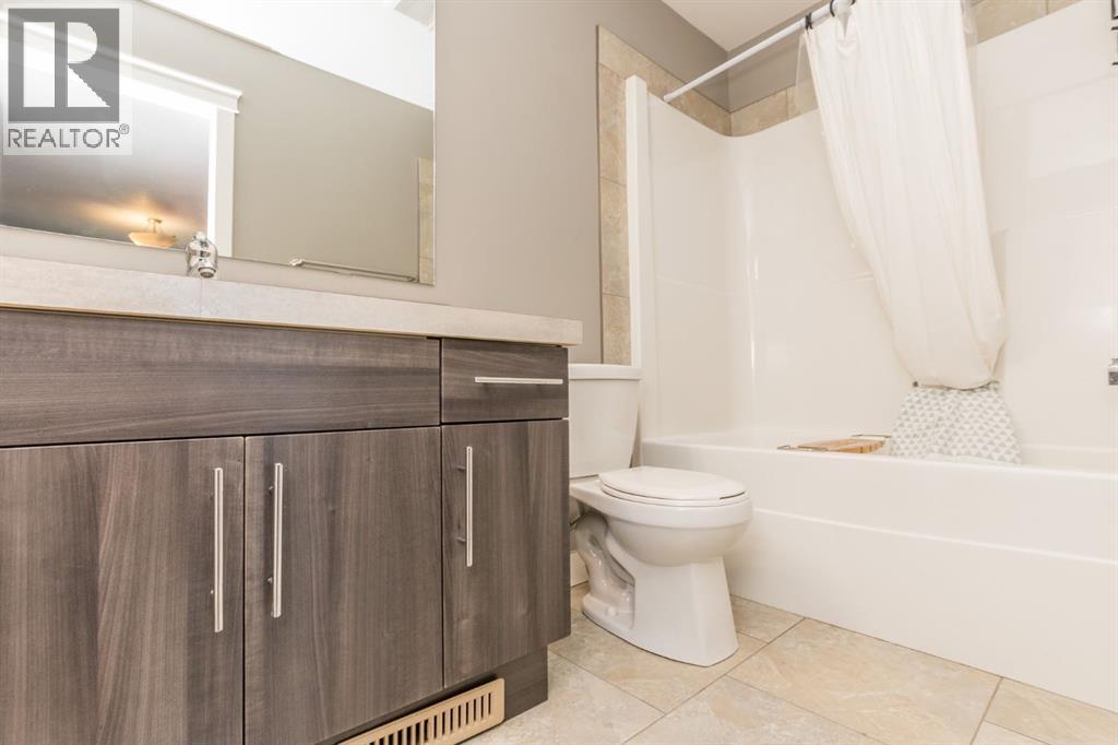 Photo 10 of 11338 105 Avenue, Grande Prairie AB