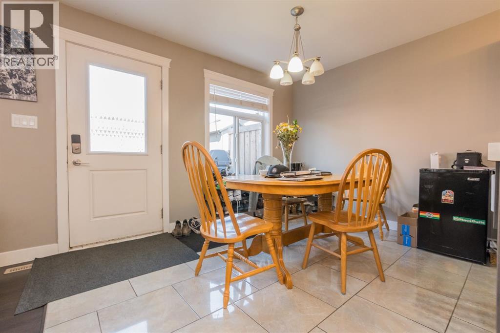 Photo 2 of 11338 105 Avenue, Grande Prairie AB