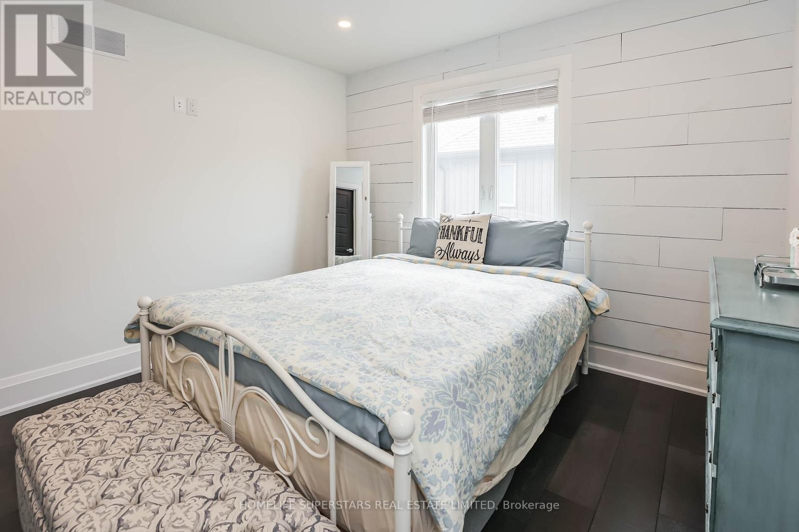 Photo 38 of 7641 Drummond Road, Niagara Falls ON