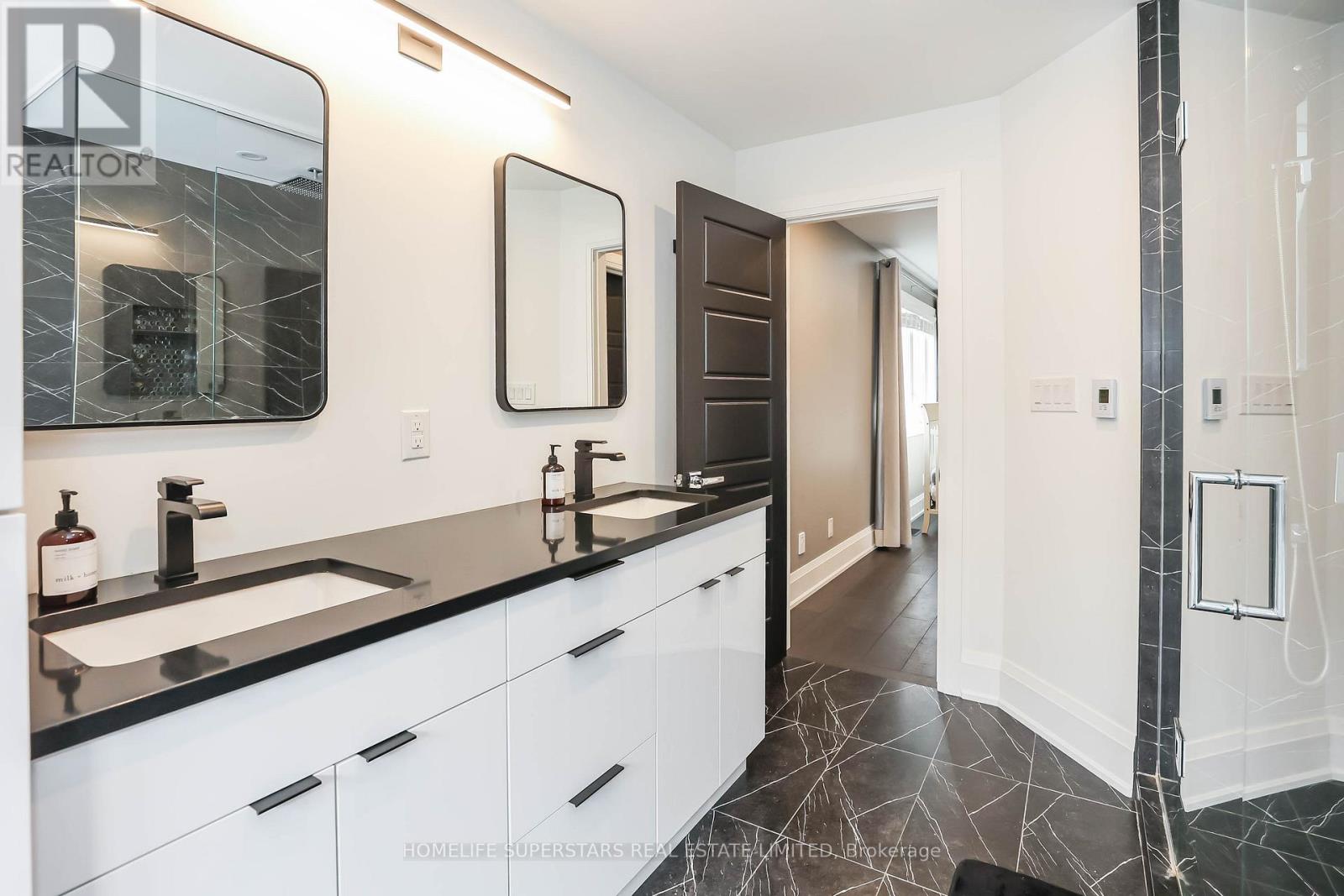 Photo 42 of 7641 Drummond Road, Niagara Falls ON