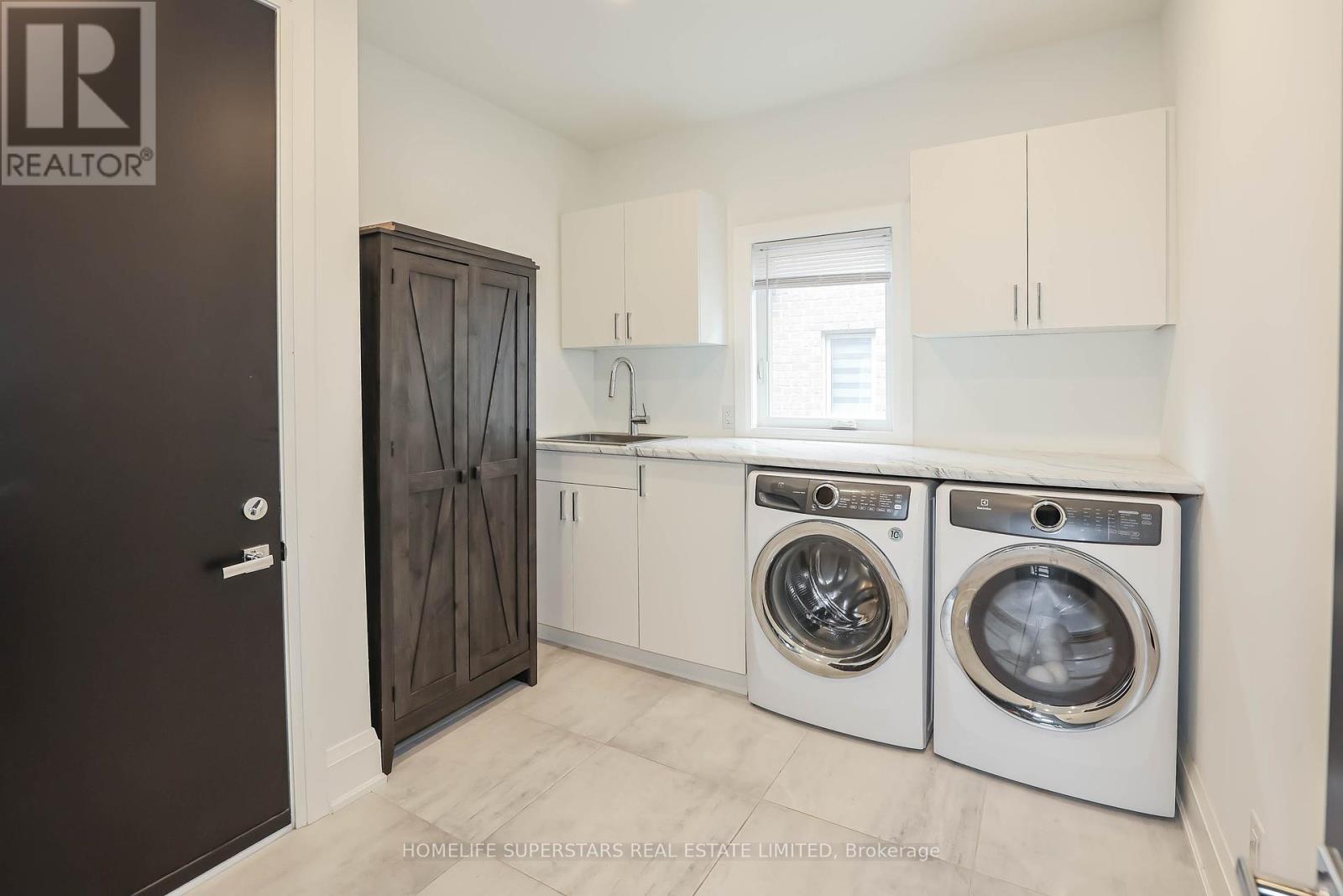 Photo 43 of 7641 Drummond Road, Niagara Falls ON