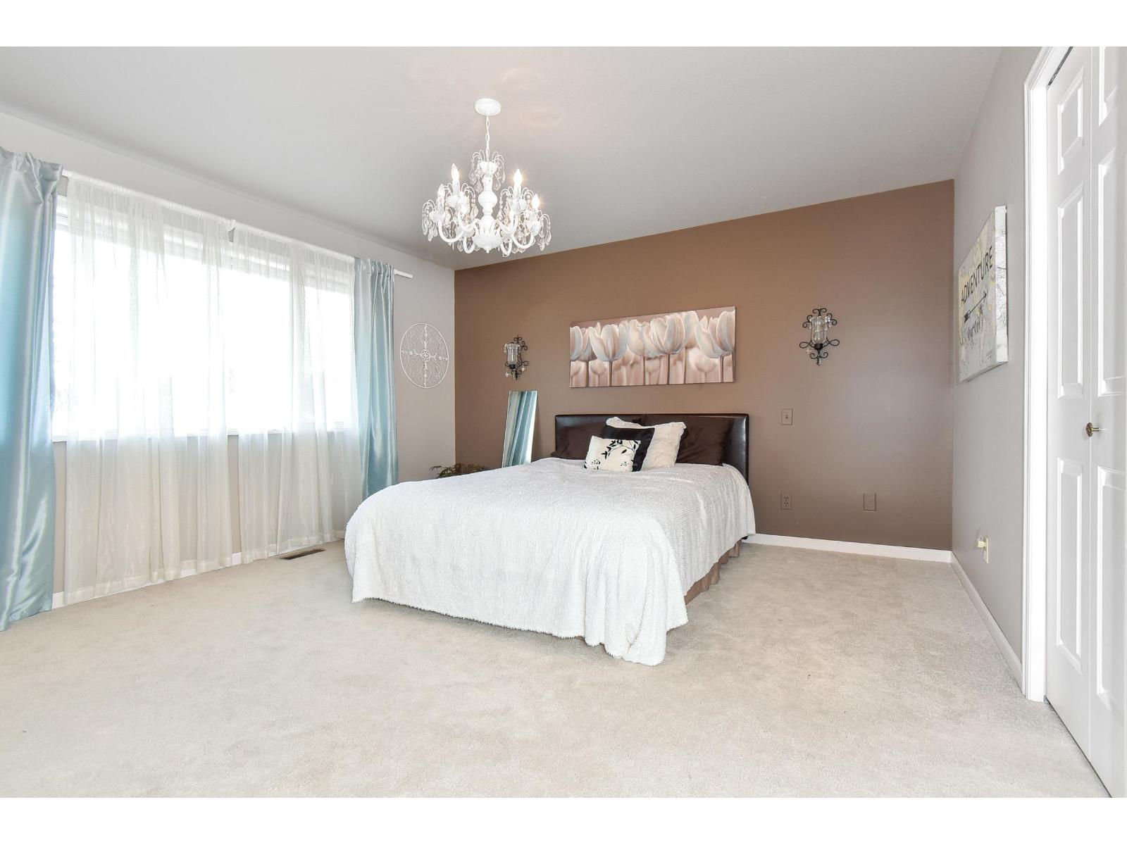 Photo 32 of 5533 183 A Street, Surrey BC
