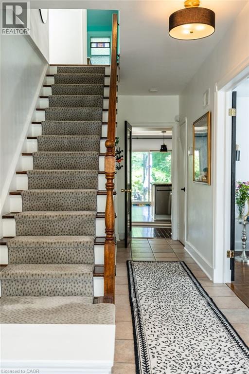 Photo 15 of 60 Inverness Avenue W, Hamilton ON
