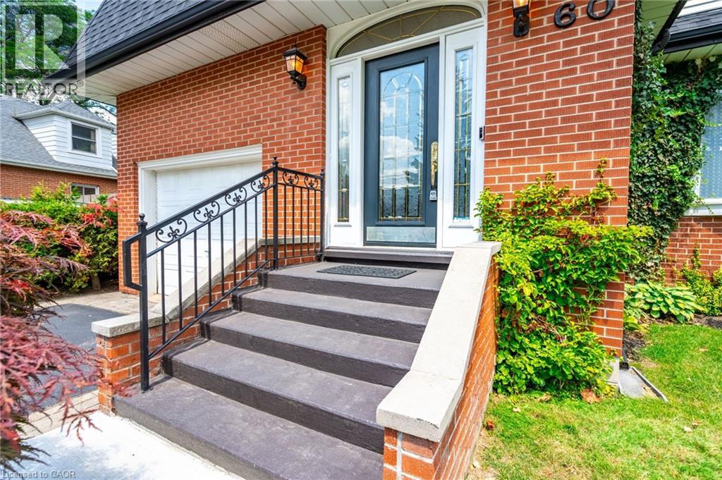 Photo 27 of 60 Inverness Avenue W, Hamilton ON
