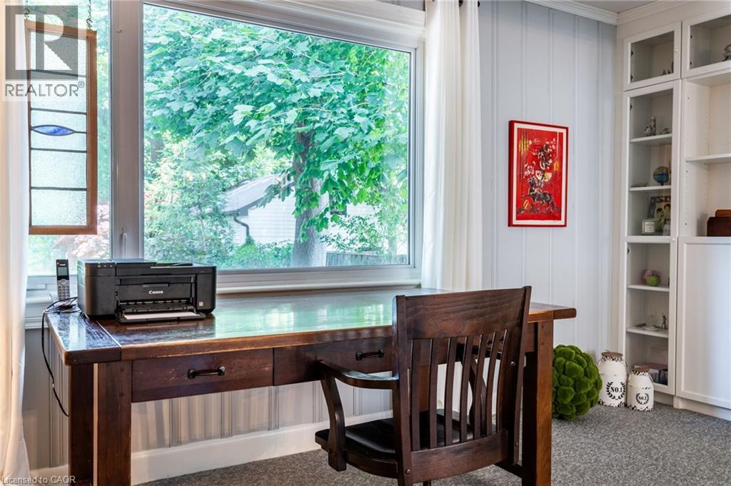 Photo 26 of 60 Inverness Avenue W, Hamilton ON