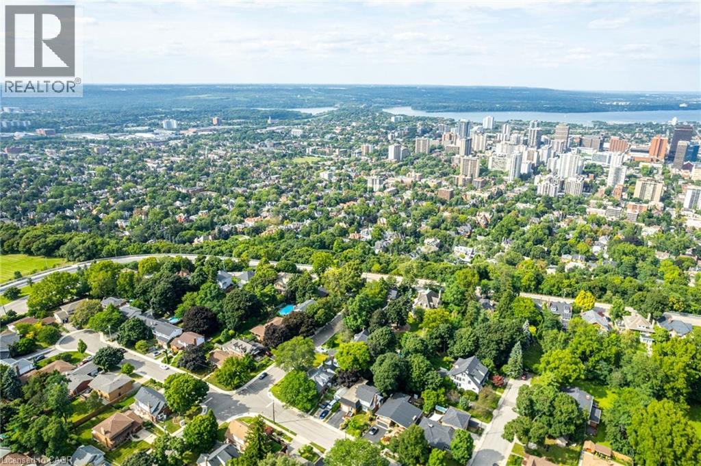 Photo 22 of 60 Inverness Avenue W, Hamilton ON