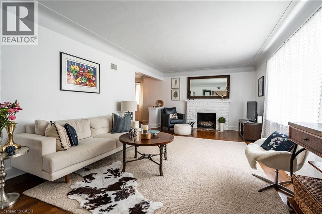 Photo 36 of 60 Inverness Avenue W, Hamilton ON