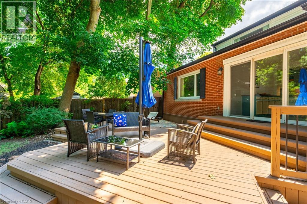 Photo 19 of 60 Inverness Avenue W, Hamilton ON