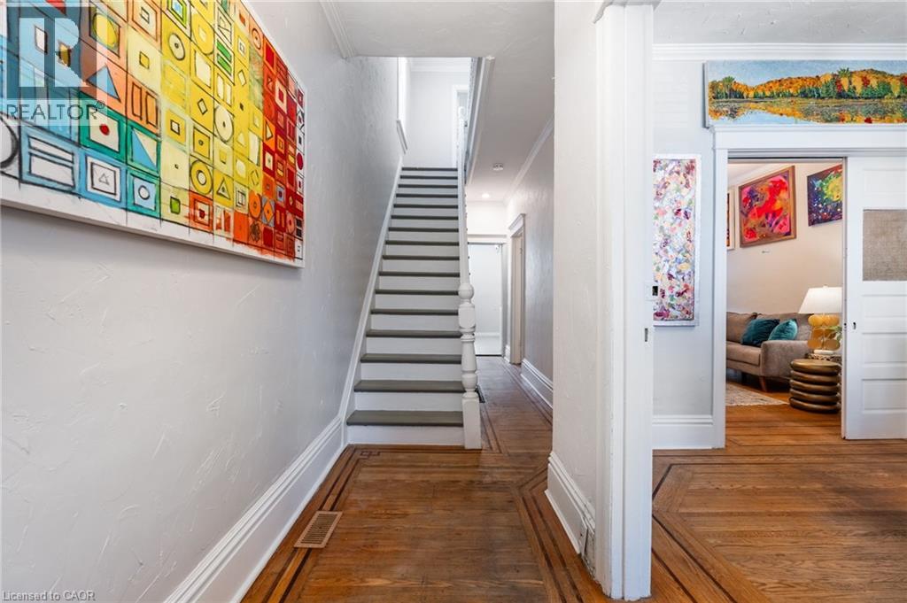 Photo 8 of 44 Bristol Street, Hamilton ON
