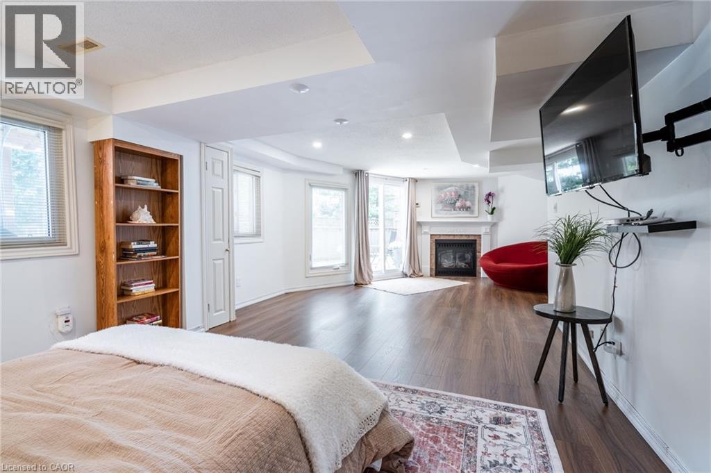 Photo 33 of 2155 Duncaster Drive Unit 7, Burlington ON