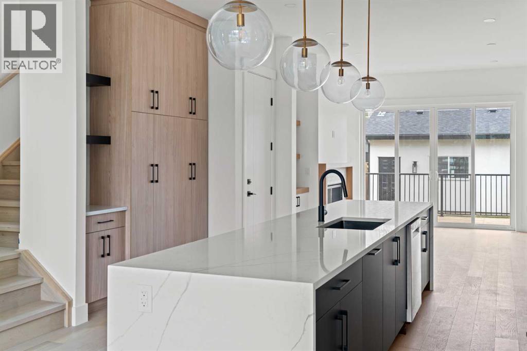 Photo 13 of 2021 21 Avenue Nw, Calgary AB