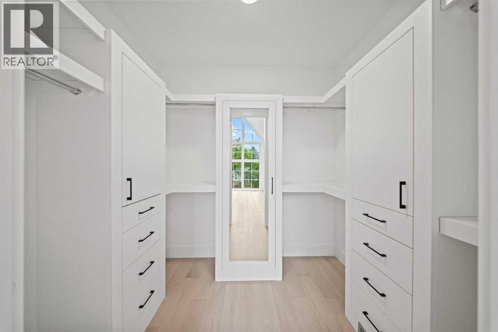 Photo 15 of 2021 21 Avenue Nw, Calgary AB