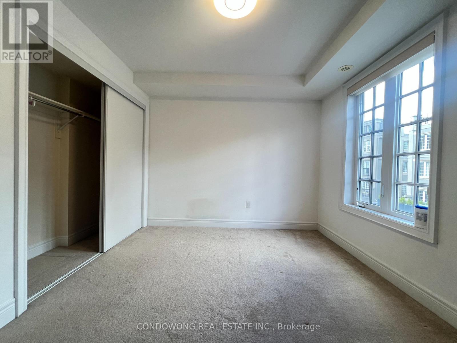 Photo 27 of 48 Lord Durham Road, Markham ON