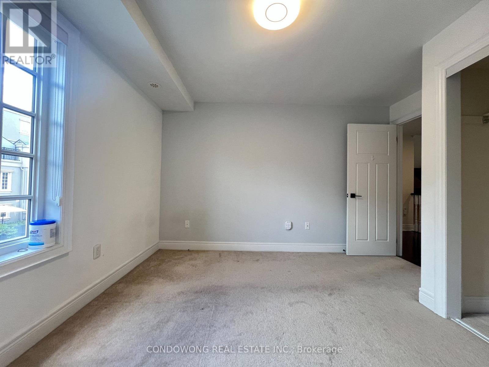 Photo 37 of 48 Lord Durham Road, Markham ON