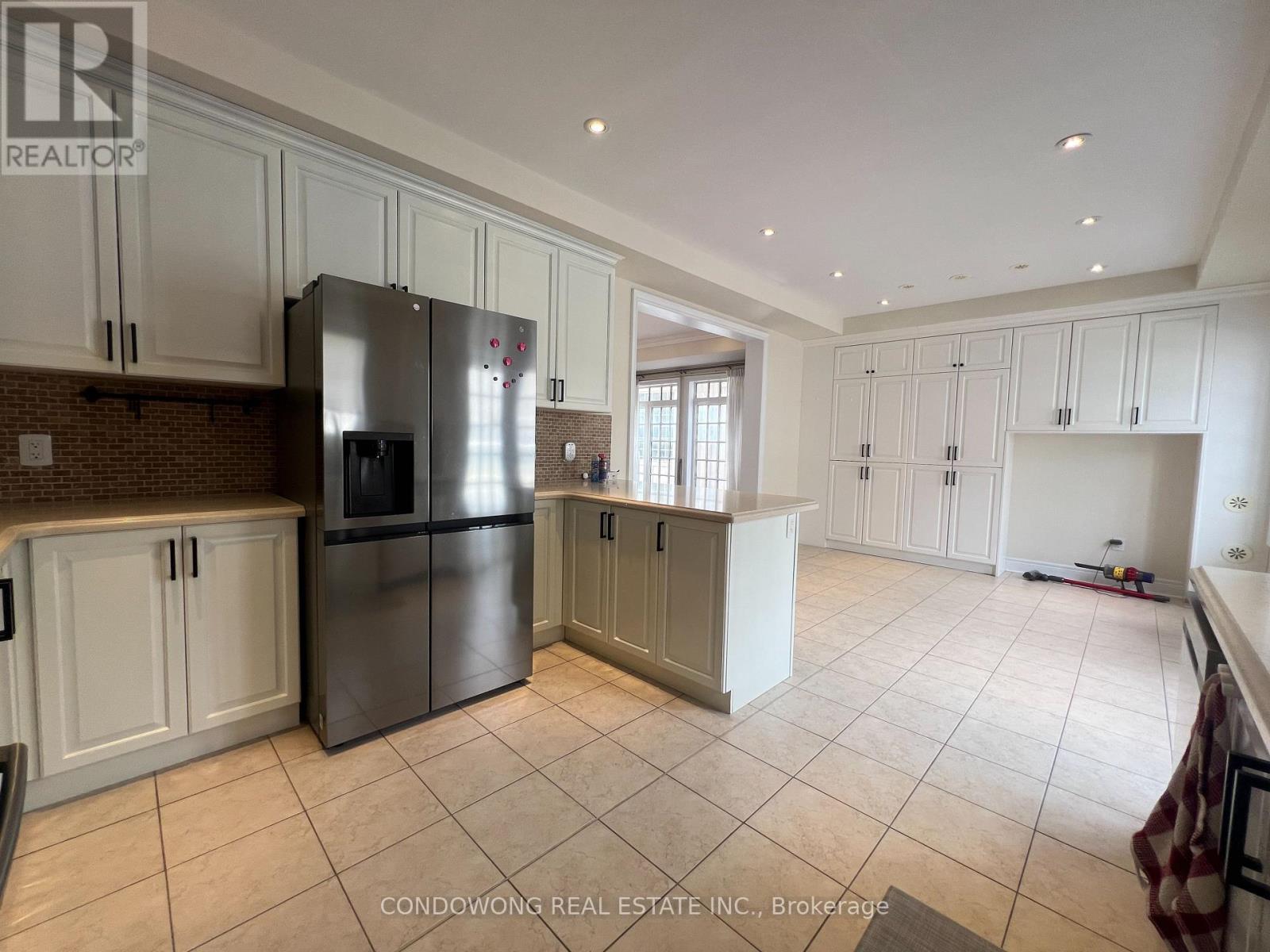 Photo 31 of 48 Lord Durham Road, Markham ON