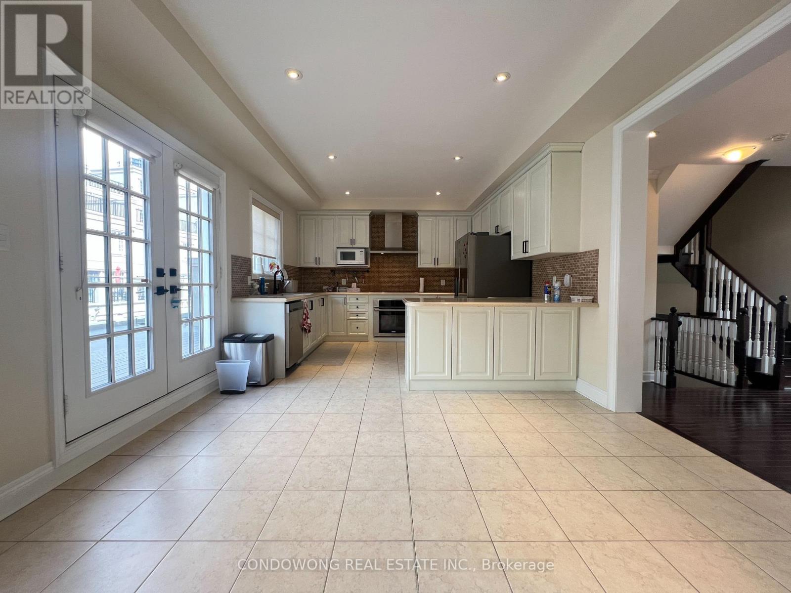 Photo 2 of 48 Lord Durham Road, Markham ON